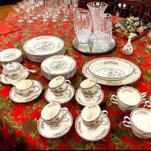 Wedgwood’s   Kutani  Crane,   30 piece set, Fine  Bone China,   England,